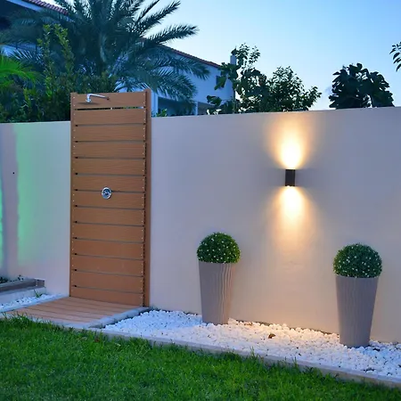 فيلة Hillside Horizon