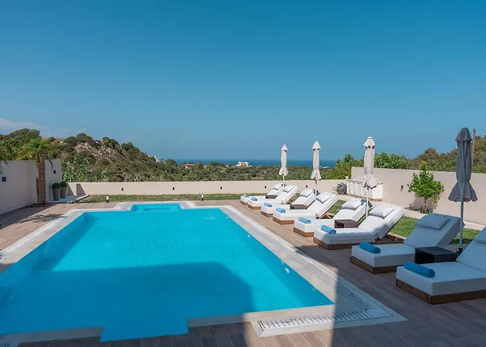 فيلة Hillside Horizon *