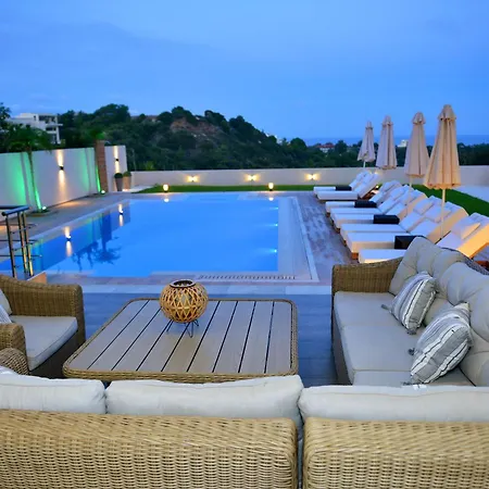 Hillside Horizon Вилла