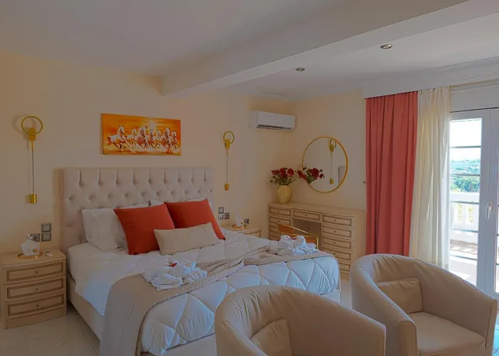 Hillside Horizon Villa